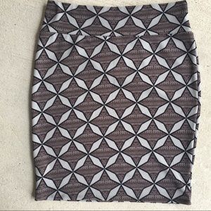 LuLaRoe Taupe Design Stretch Skirt